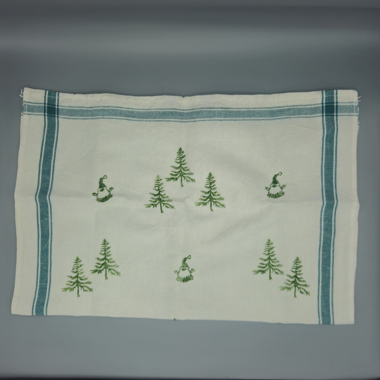 Geschirrtuch Wald mit Wichtel